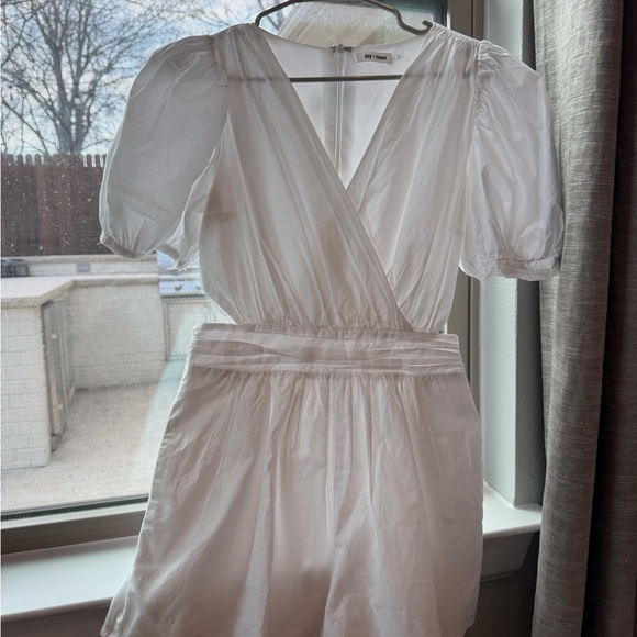 White Puff Sleeve Romper - Picture 2 of 3